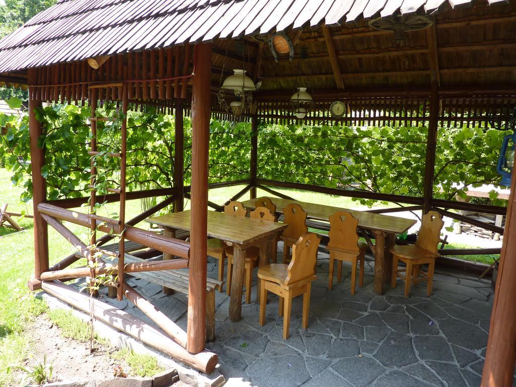 Nagy Lak Ii. Villa Sub Cetate Buitenkant foto